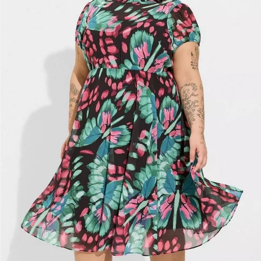 NEW Torrid Chiffon Green and Pink Ruched Midi Dress Fit and Flare - Picture 2 of 13